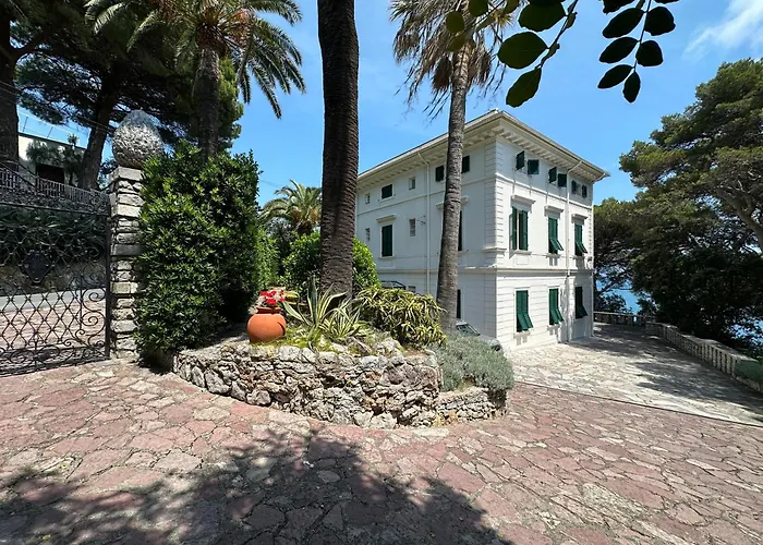 Villa Doria 10 Pax By Villasretreats *